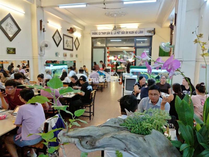 Sang nhượng quán chay
