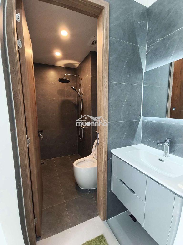 Nhà mới hiện đại 3 tầng - 4,3 x 13,4- gần vinhome, khu ẩm thực - 4