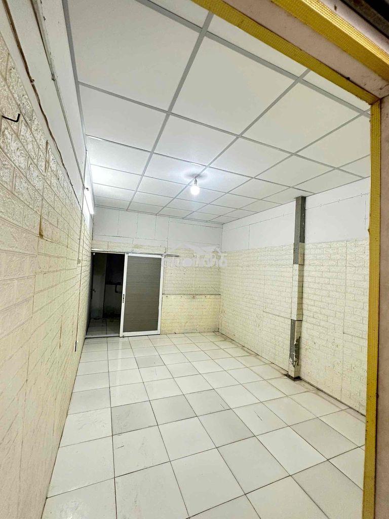 Phòng giá rẻ ngay ngã tư nơ trang long với lê quang định - 2