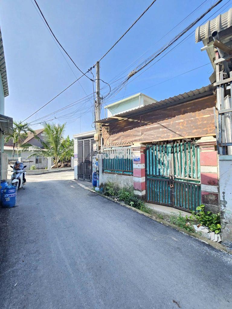 Bán nhà cấp 4 gác lửng giá rẻ  gần ngã tư chiêu liêu, dĩ an - 2