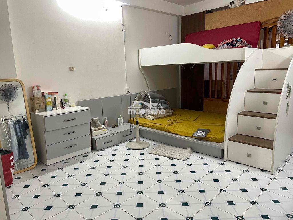 [Quận 4 sát quận 1] - tìm nữ ở ghép - 3tr250/ tháng (ngay cầu ông lãnh - 4