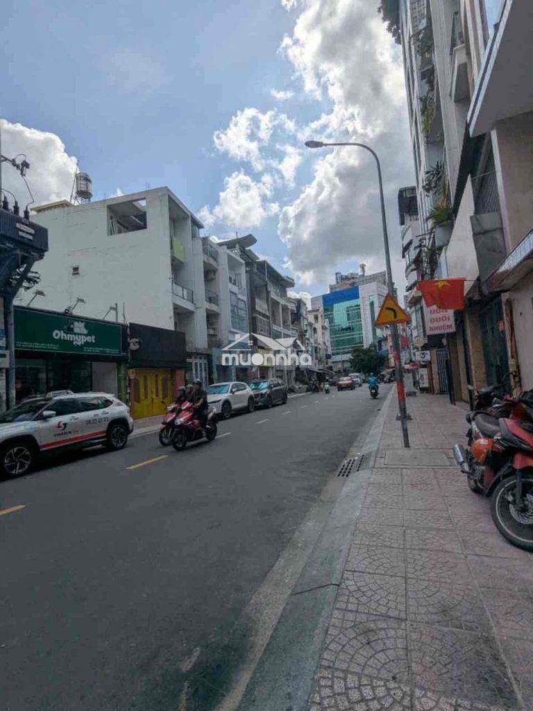 2.4ty có nhà huỳnh văn bánh 2 tầng sổ nở hậu hẻm xe hơi