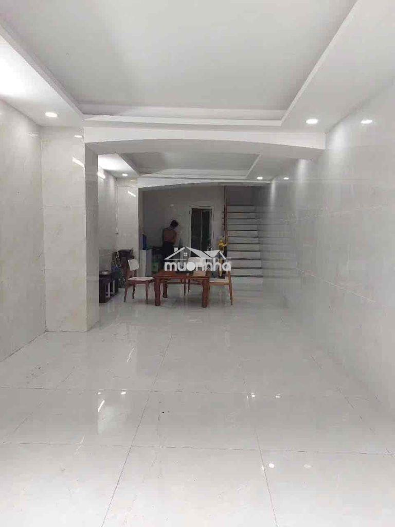 Cho thuê nhà mới tinh sạch sẽ có lầu 2p ngay phạm văn sáng lê thị dung