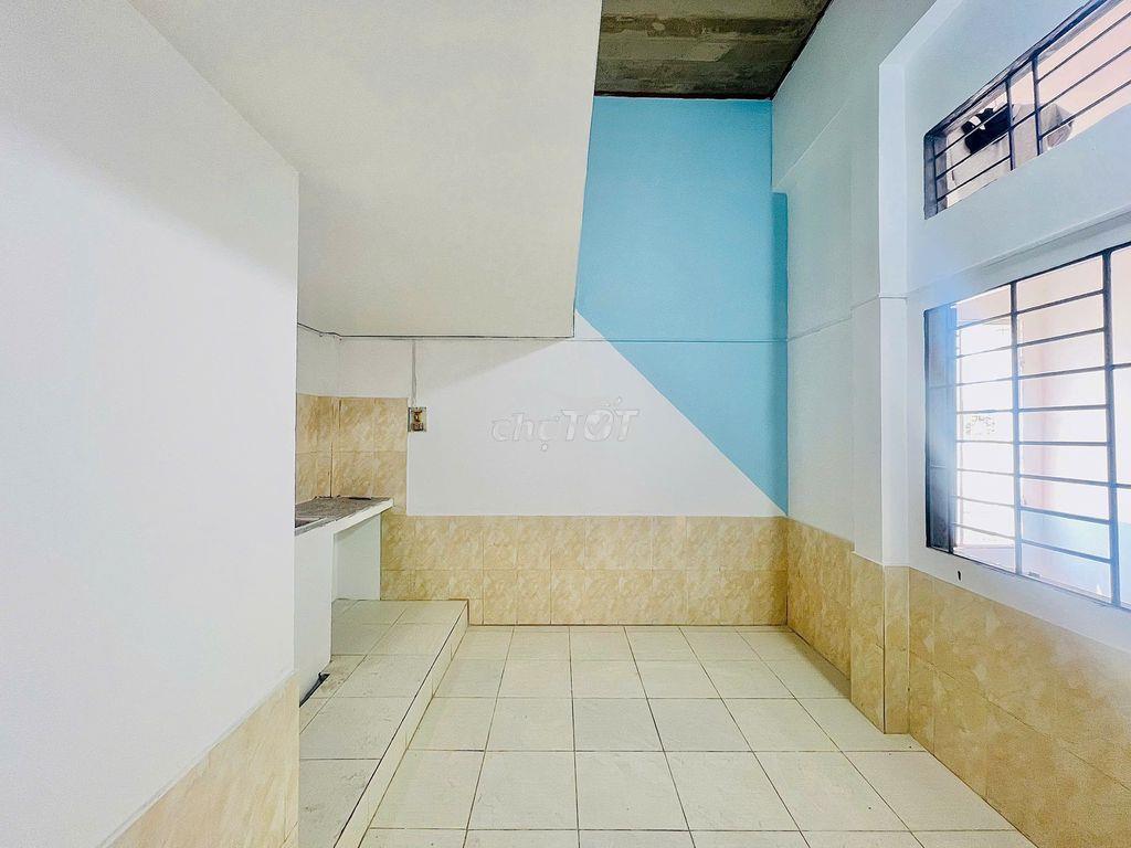 Phòng mới, gần chợ, tự do thoải mái 10' tới làng đại học quốc gia - 2
