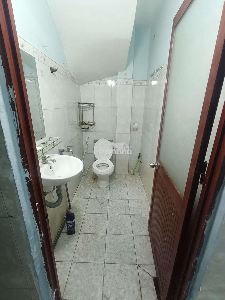 Nhà thuê 4*16 lầu suốt 2pn đã có sổ . gần công an xã vĩnh lộc b - 3