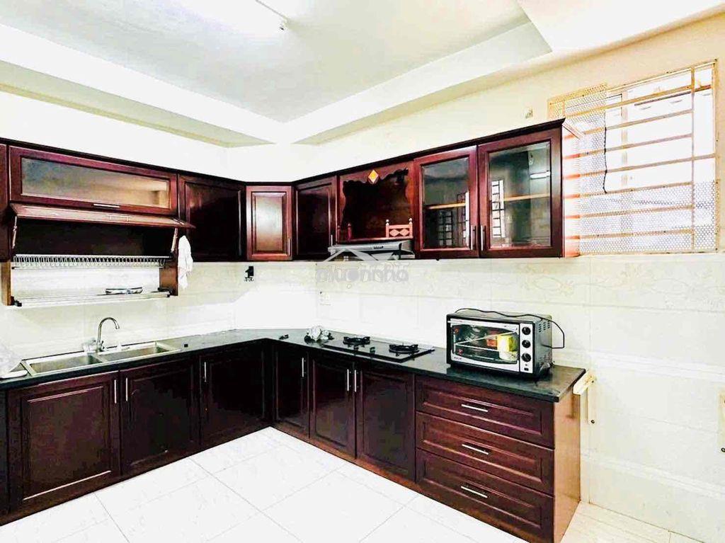 Gấp bán 8 tỷ giảm về 7.19 tỷ - bán nhà 2 tầng 65m2 - 3 mặt hẻm xe hơi - 2