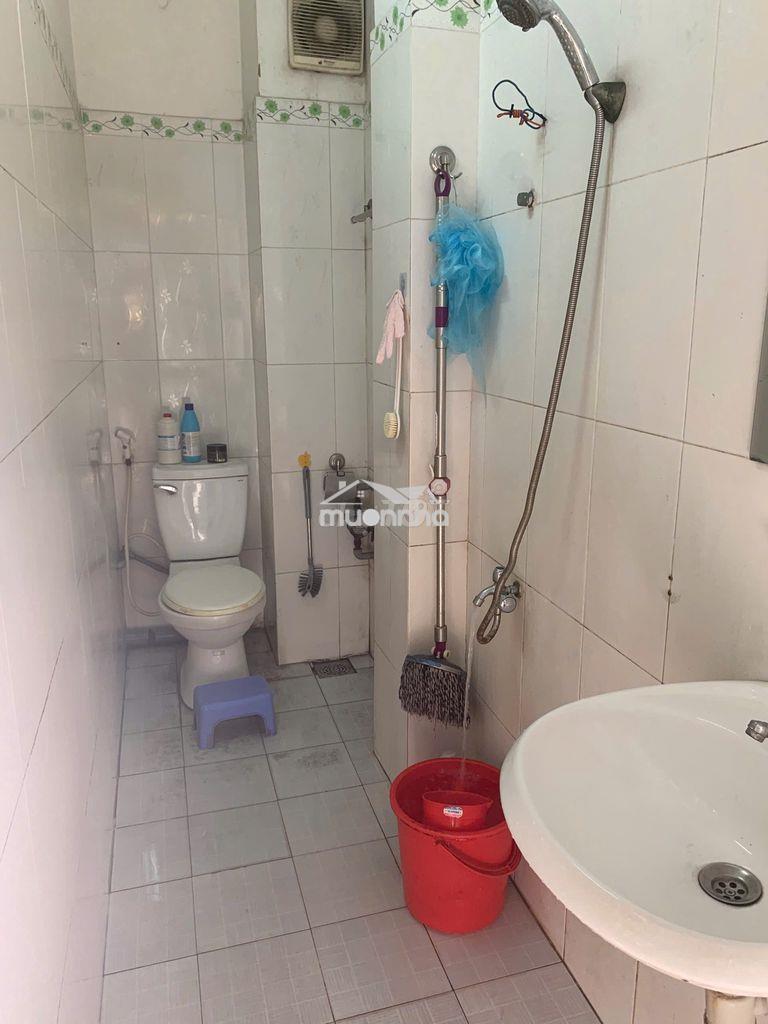Phòng trọ cho thuê 30m2 gần cầu vượt ngã tư ga - 2