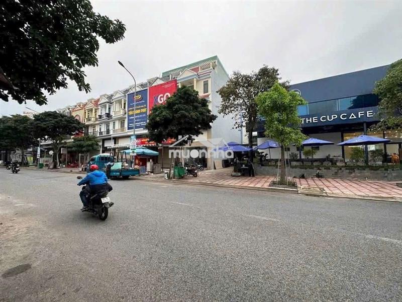 Cho thuê nhà 6pn 5wc mặ tiền hoàng hoa thám phud lợi