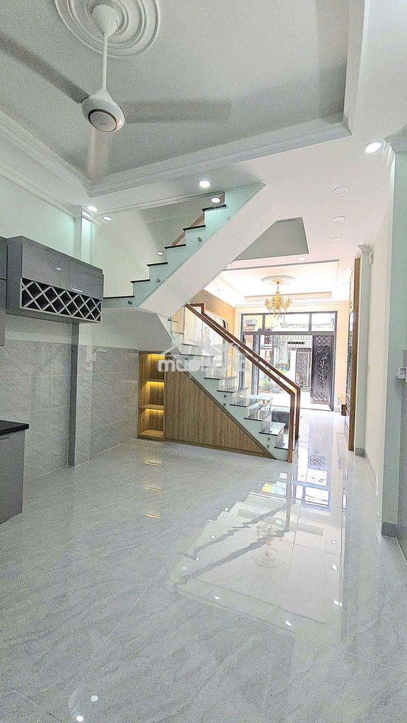 Bán nhà gần đông tăng long- lã xuân oai - 4