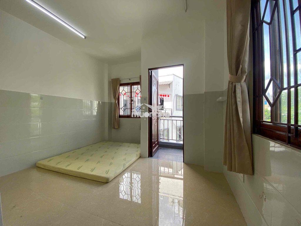 Cuối đường hoa sữa, đi bộ ra phan xích long 150m - 2