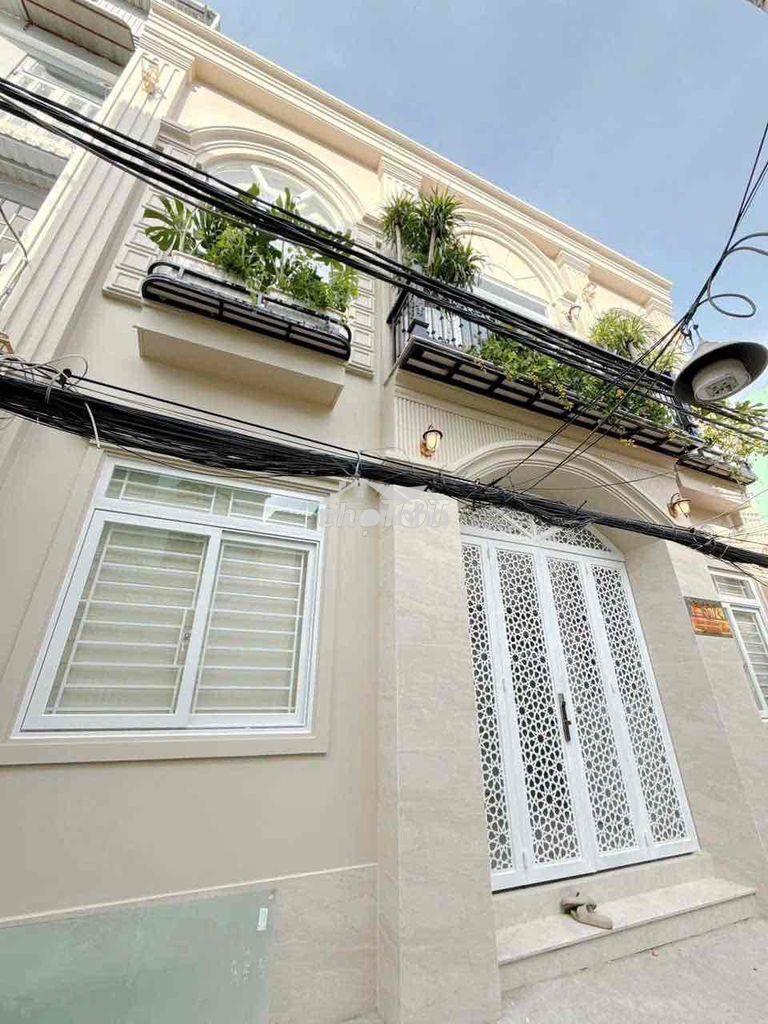 Bán biệt thự indochin giáp chung cư ecogren q7