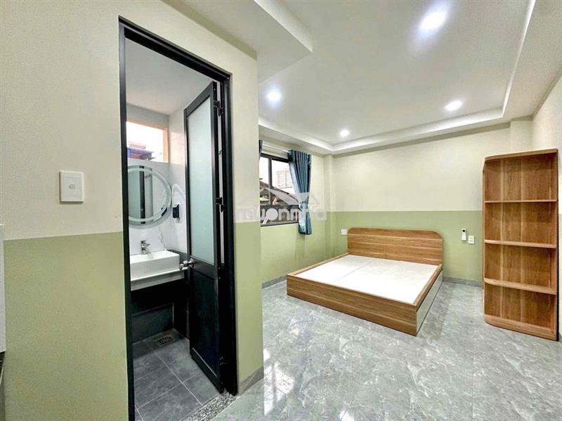 Chính chủ cho thuê phòng ngay lạc long quân có cửa sổ máy lạnh mới