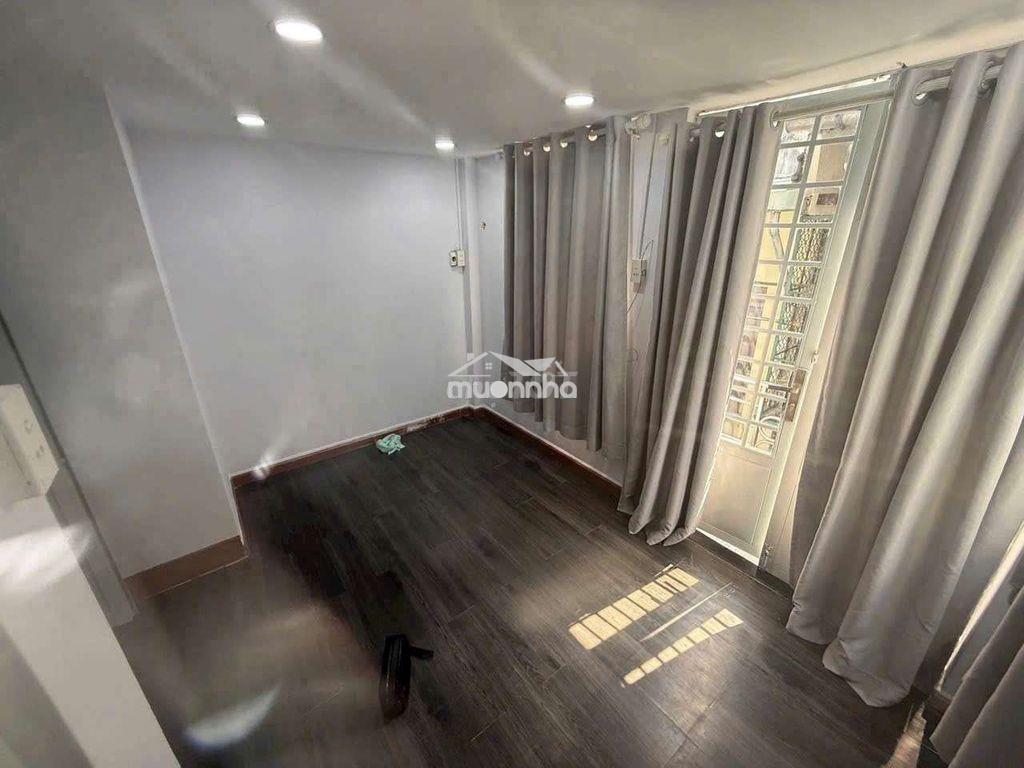 ❤️ Chủ hạ giá còn 3tỷ050 ❤️
🏠🏠 bán nhà hẻm trần hưng đạo - 2