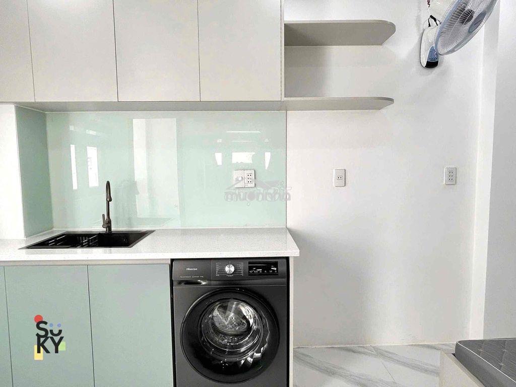 Tone trắng có gu máy giặt riêng thang máy - 2
