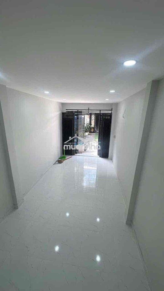 Nhà thuê nguyên căn