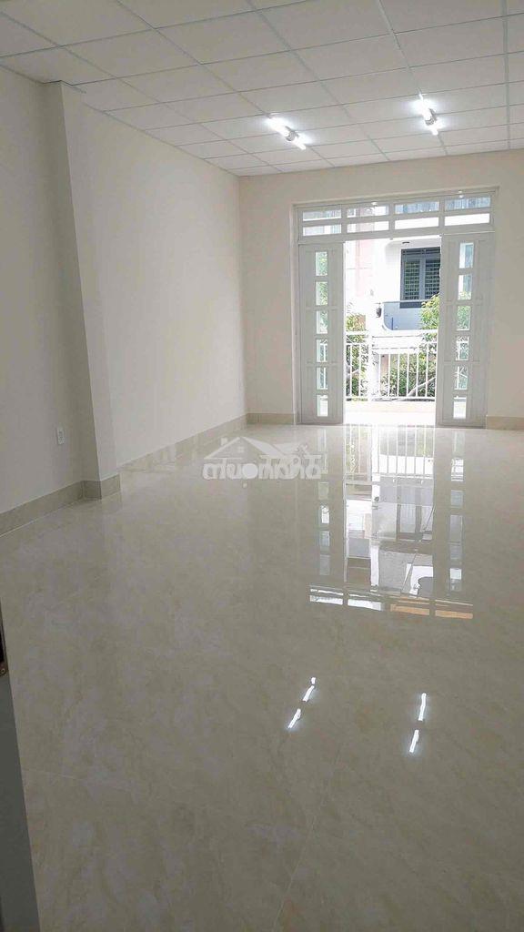 Mặt tiền khu họ lê - 4 x 20 - trệt 5 lầu - trống suốt - 2x - 4