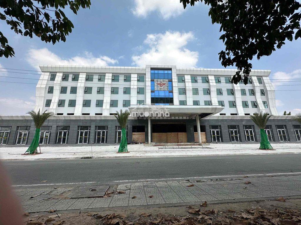 🏢 Cho thuê mặt bằng kinh doanh – diện tích 1.100m² - 2