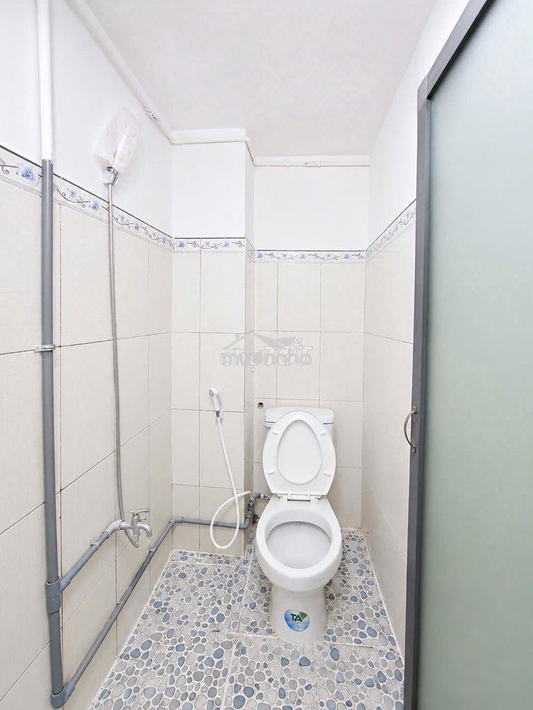 Phòng trọ giá rẻ có máy lạnh - 4