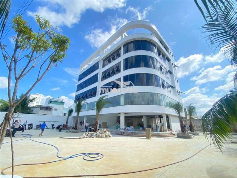 Cho thuê tòa nhà góc có thanh máy khu tên lửa dt 1000m2
