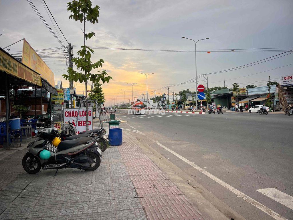 Cho thuê mặt bằng tại đầu kcn vsip3 - vị trí ngay ngã tư - 2
