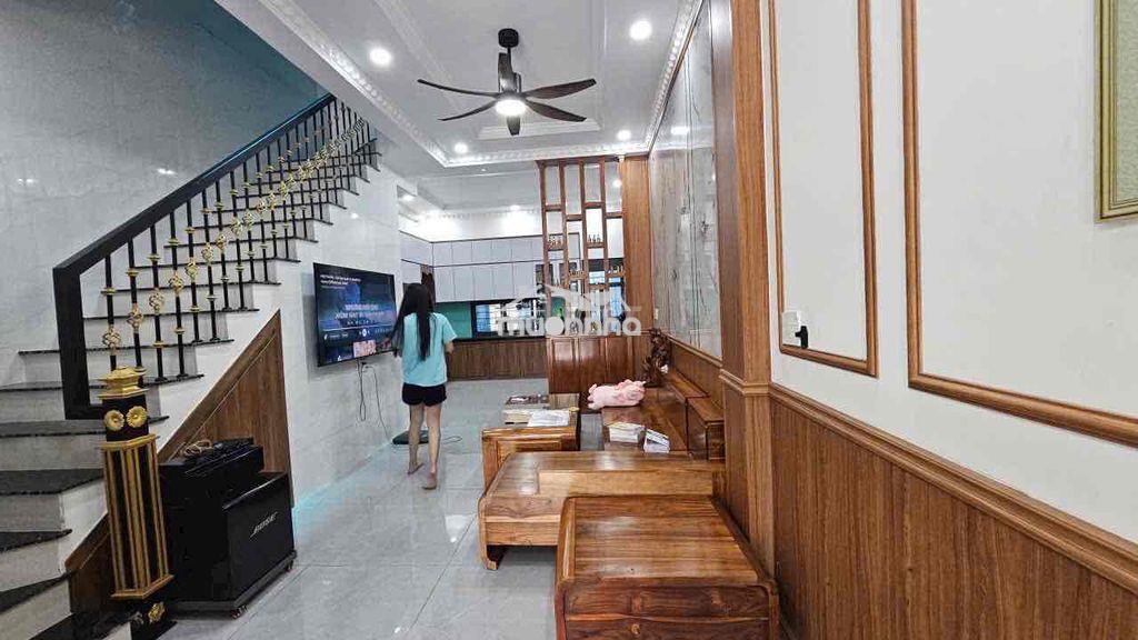 Cho thuê nhà 1 trệt 2 lầu phường phú hoà 4pn-4wc đầy đủ nội thất - 2