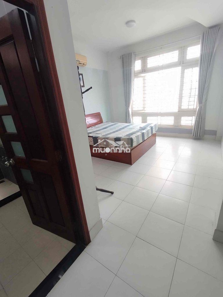 Phòng ngủ tách bếp rộng 40m2. đường 19 kdc bình hưng gần bến xe q8 - 3