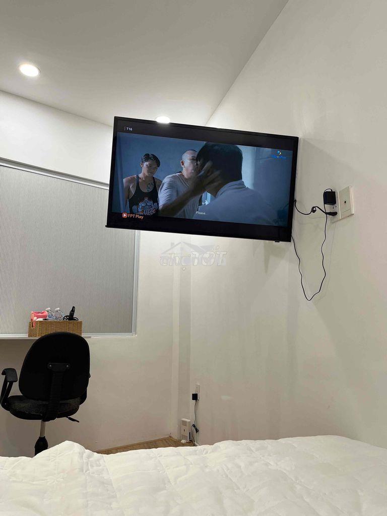 Cho thuê phòng mặt tiền số 6 hồ hảo hớn, q1 - 2