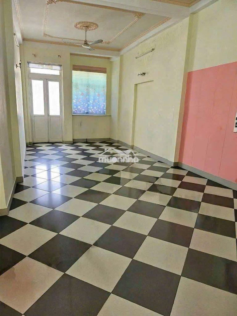 Nhà hẻm xe hơi ngủ trong nhà đường tạ uyên (gần bv chợ rẫy) - 3