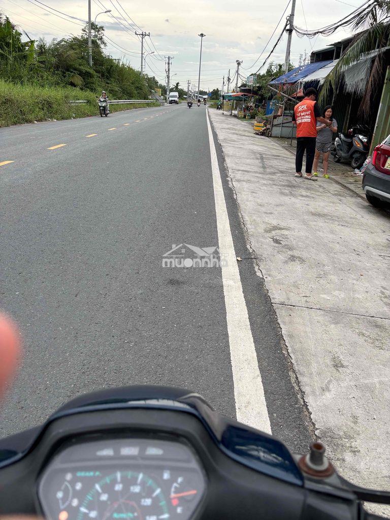 Nhà cho thuê nguyên căn (nhỏ) giá 3tr điện nước chính gần trường tnmt