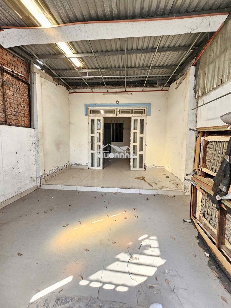 Bán nhà cấp 4 gác lửng giá rẻ  gần ngã tư chiêu liêu, dĩ an - 3