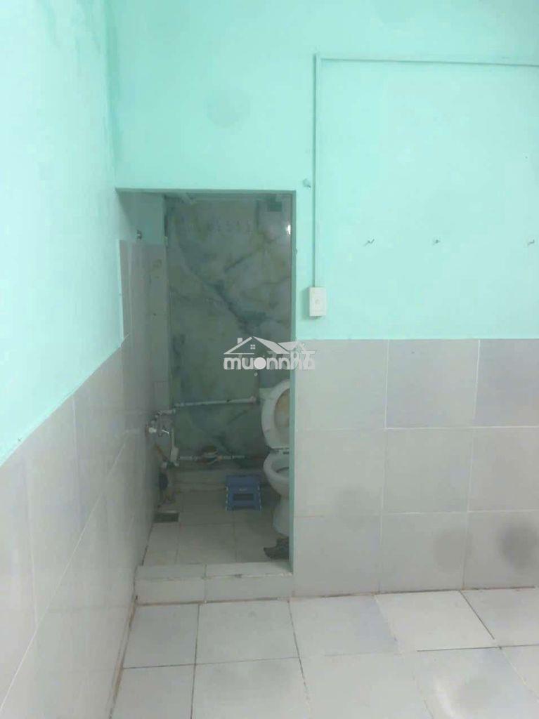 Phóng trệt ,wc trong phòng , giáp nguyên hữu cânh, gần saigon pearl - 3