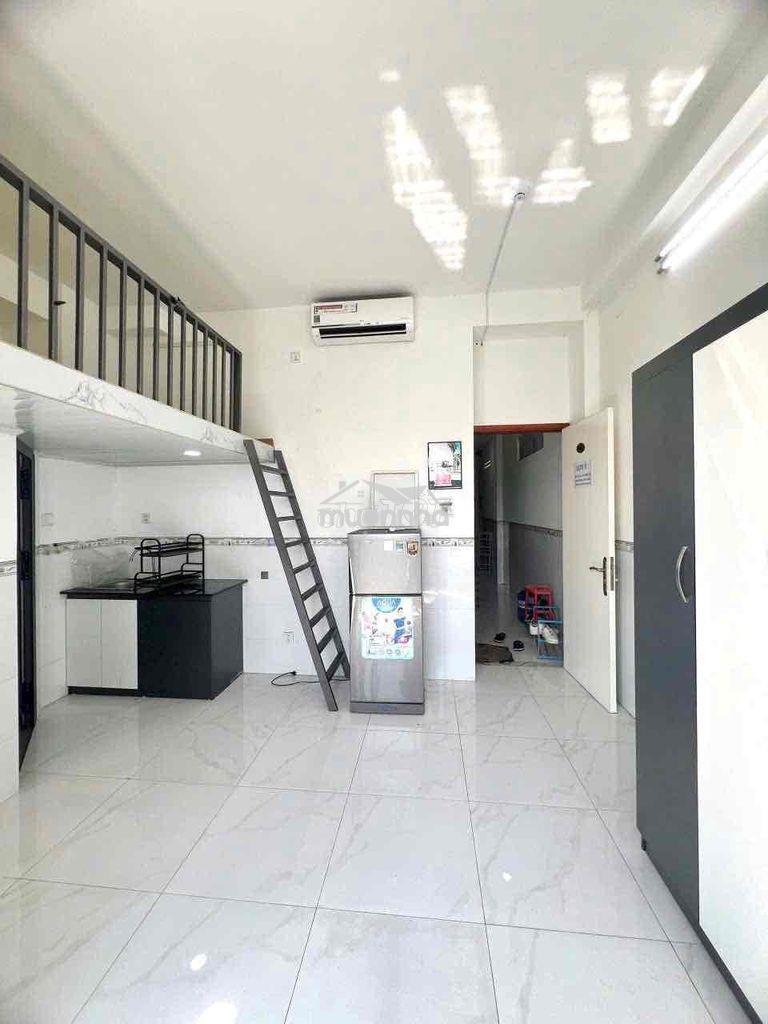 Duplex ban công full nội thất cách đại học văn lang cs3 500m - 2