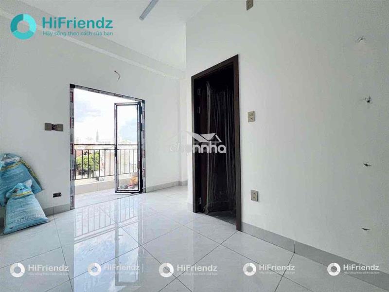 Studio(có thể lên dạng có gác) ban công full nội thất kệ bếp, máy lạnh