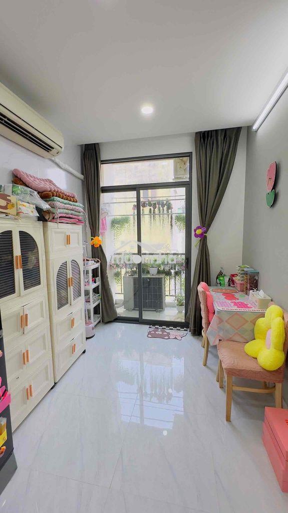 1 phòng ngủ tách bếp ban công 35m2 ngay emart phan văn trị