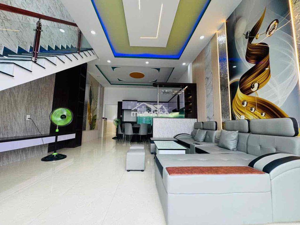 Nhà siêu vip cách hóc môn 5’ đi xe - 3
