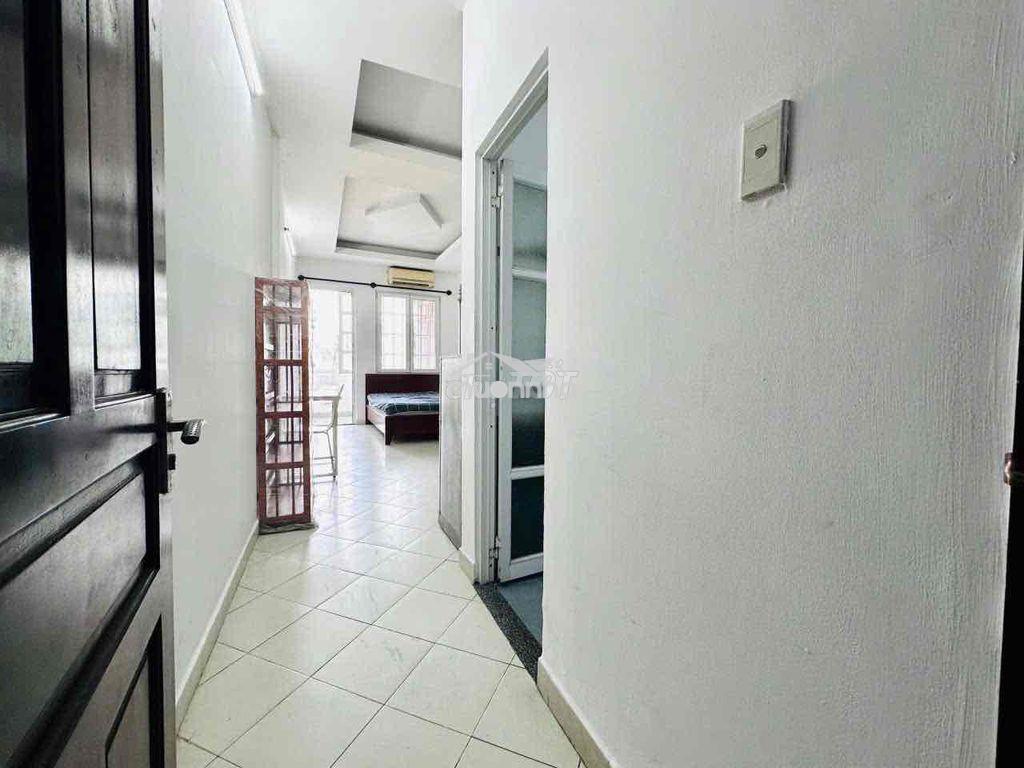 Phòng full nội thất bancol quận 3 - 3