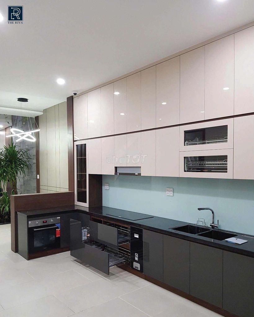 Nhà lô góc  2 tầng mái đúc, số 1014/51 tôn đản - 2