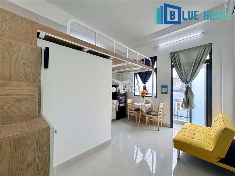 Phòng duplex full nội thất ban công gần đại học công thương