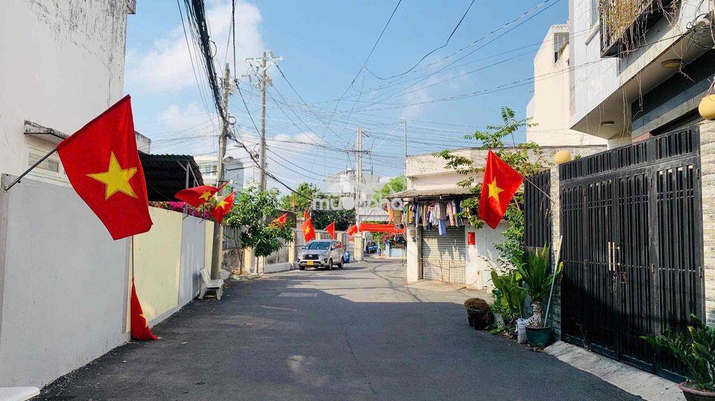 Hàng hiếm nhà ngang 5.5m đường nhựa ô tô ngay phạm văn đồng - 3
