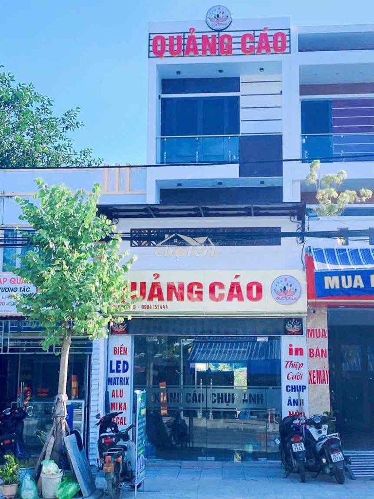 Cho thuê nhà mặt đường máng nước