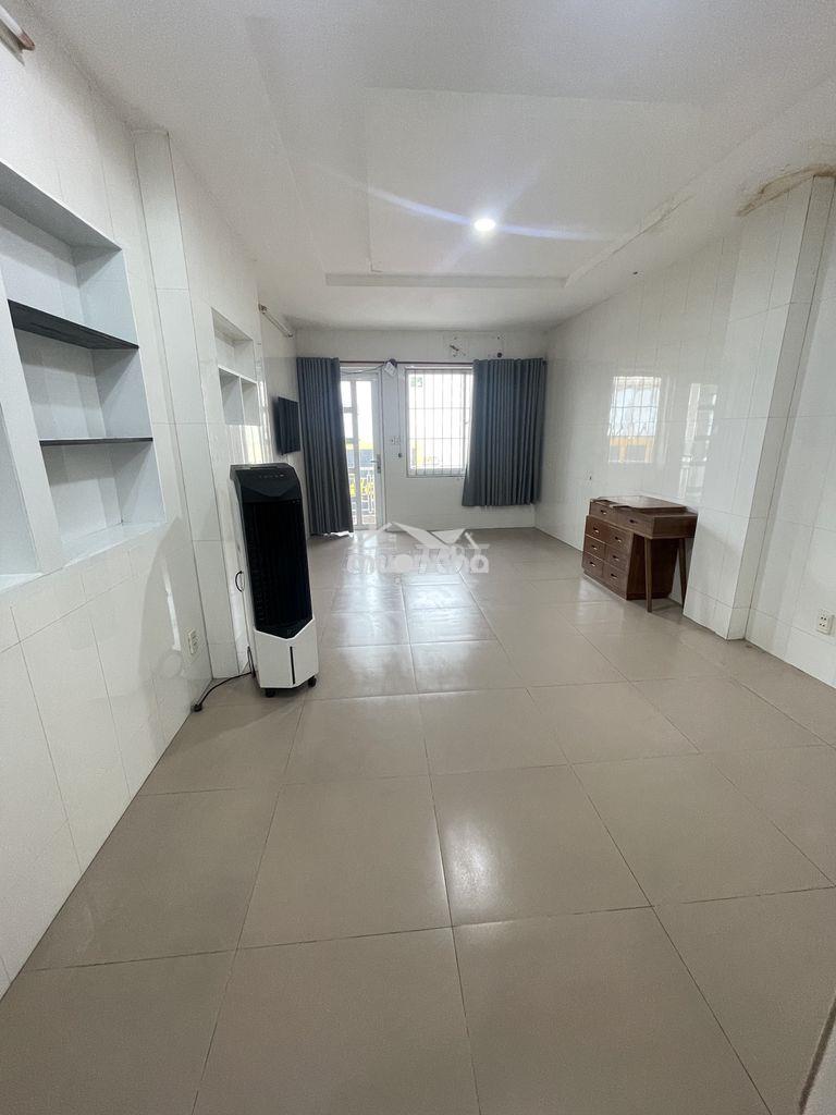 Cho thuê mt lê quang định 4x14m 3 lầu sàn suốt, 30 triệu, kd tự do - 3