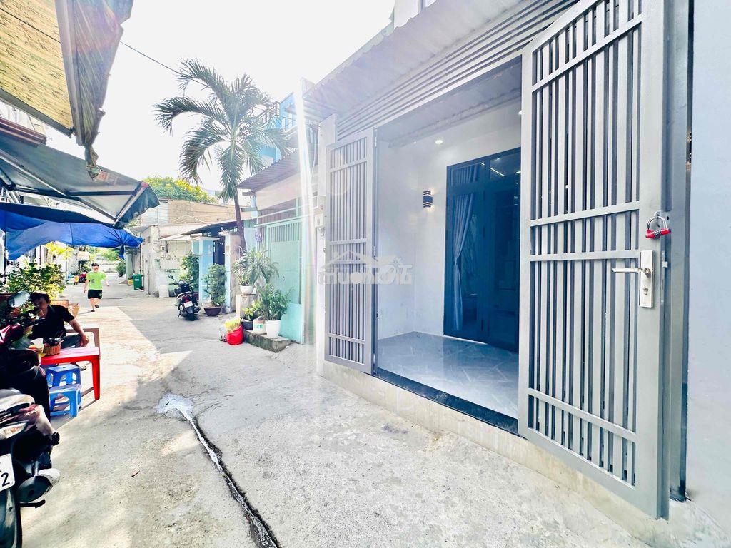 Nhà phố 5m x 14m có pn tầng trệt hẻm thông xe hơi đường song hành - 2