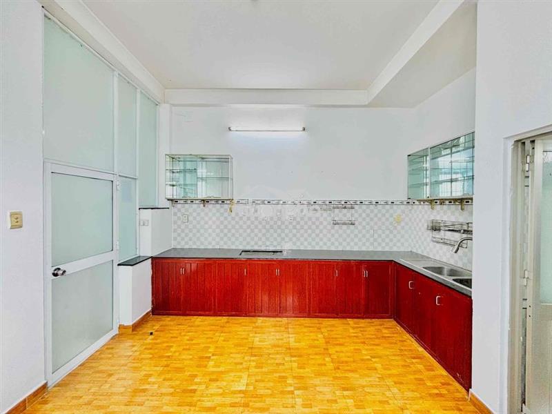 Cho thuê full tầng - 2pn,1wc - kế gigamall - chỉ 5.8 triệu/tháng
