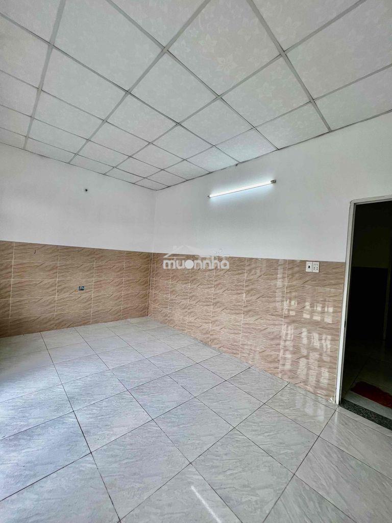 Cho thuê nhà sân đậu 2 ôtô dt 5x22m 1trệt 1lầu 2pn 2wc vườn lài q12 - 3
