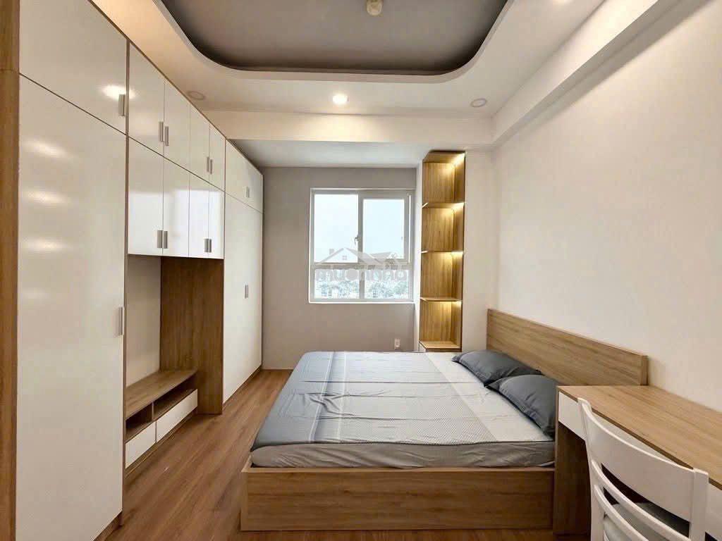 Phú nhuận cc 43 hồ văn huê 56m2 2pn sát sân bay . - 2