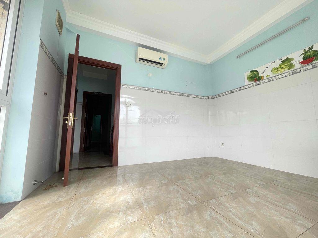 Cho thuê phòng linh đông giá 2.7 tr có máy lạnh - 3