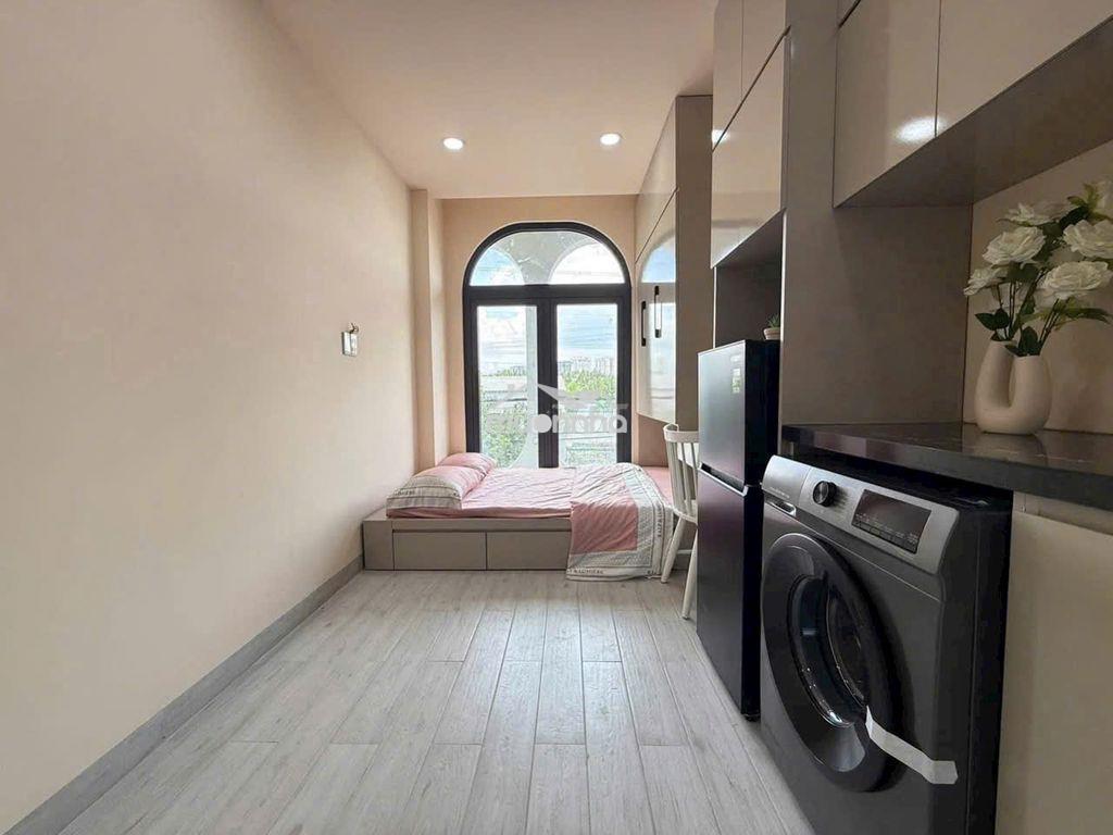 Độc quyền - căn hộ đầy đủ nội thất mới ban công gần tdtu rmit đh mở  - 2