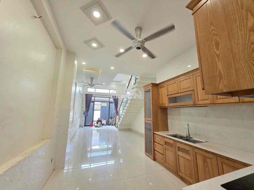 Đối diện vincom thủ đức- võ văn ngân linh chiểu nhà 2 lầu 4pn 4wc ở +v - 4