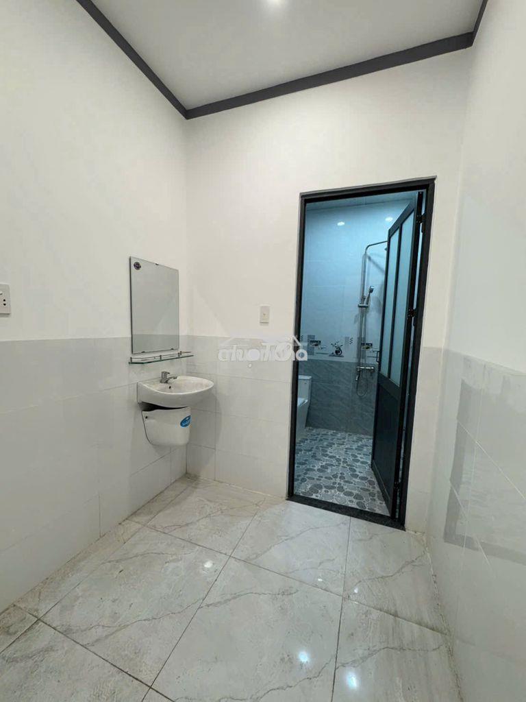 Giảm 300tr, bán gấp nhà 1 trệt 1 lửng đúc gần ubnd trảng dài mới - 2
