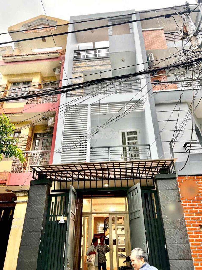 Nhà full nội thất đối diện công viên khu tên lửa 4x20,3.5 tấm